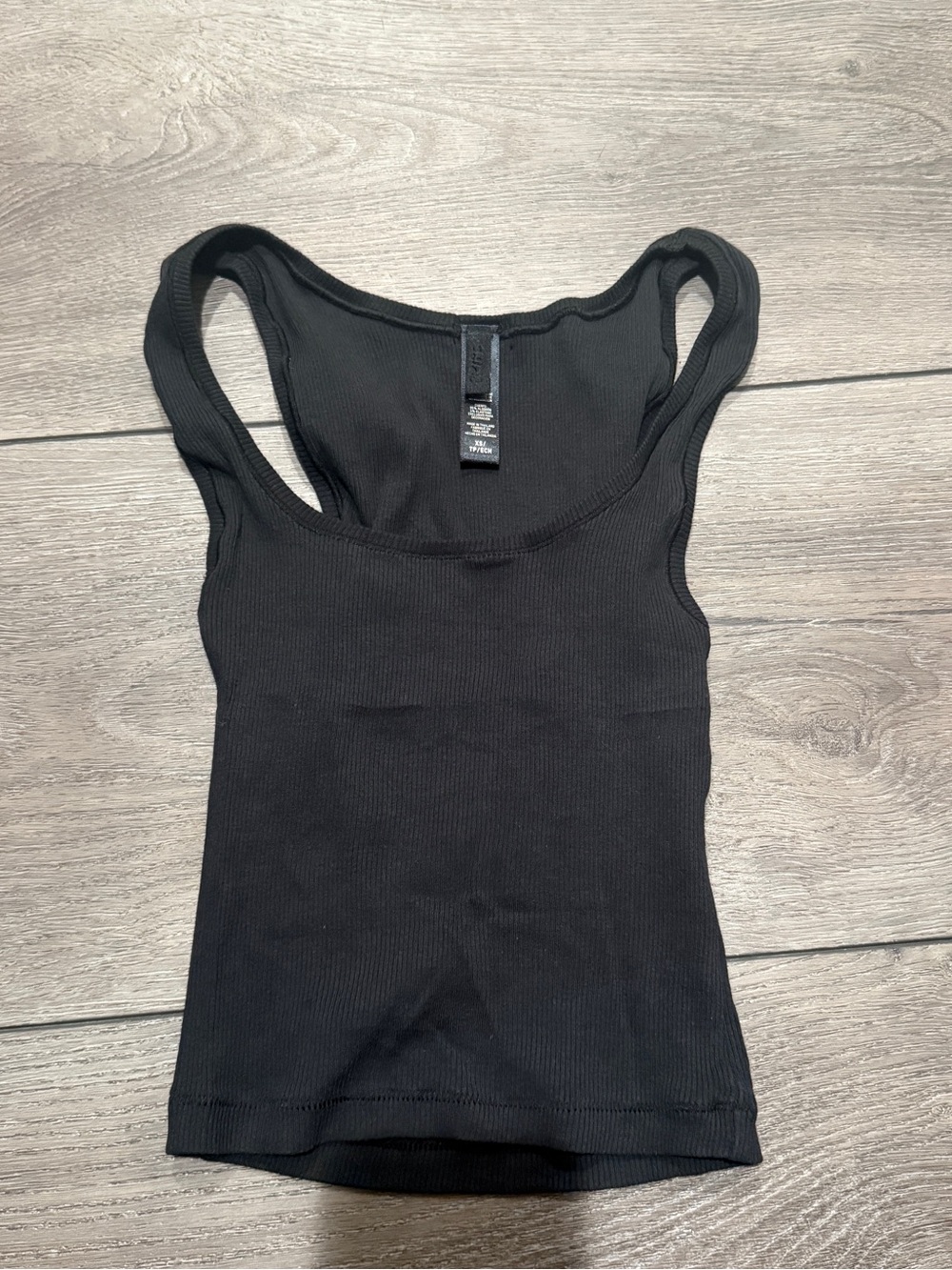 Skims Black Ribbed Tank Top - Women's Basic Racerback XS